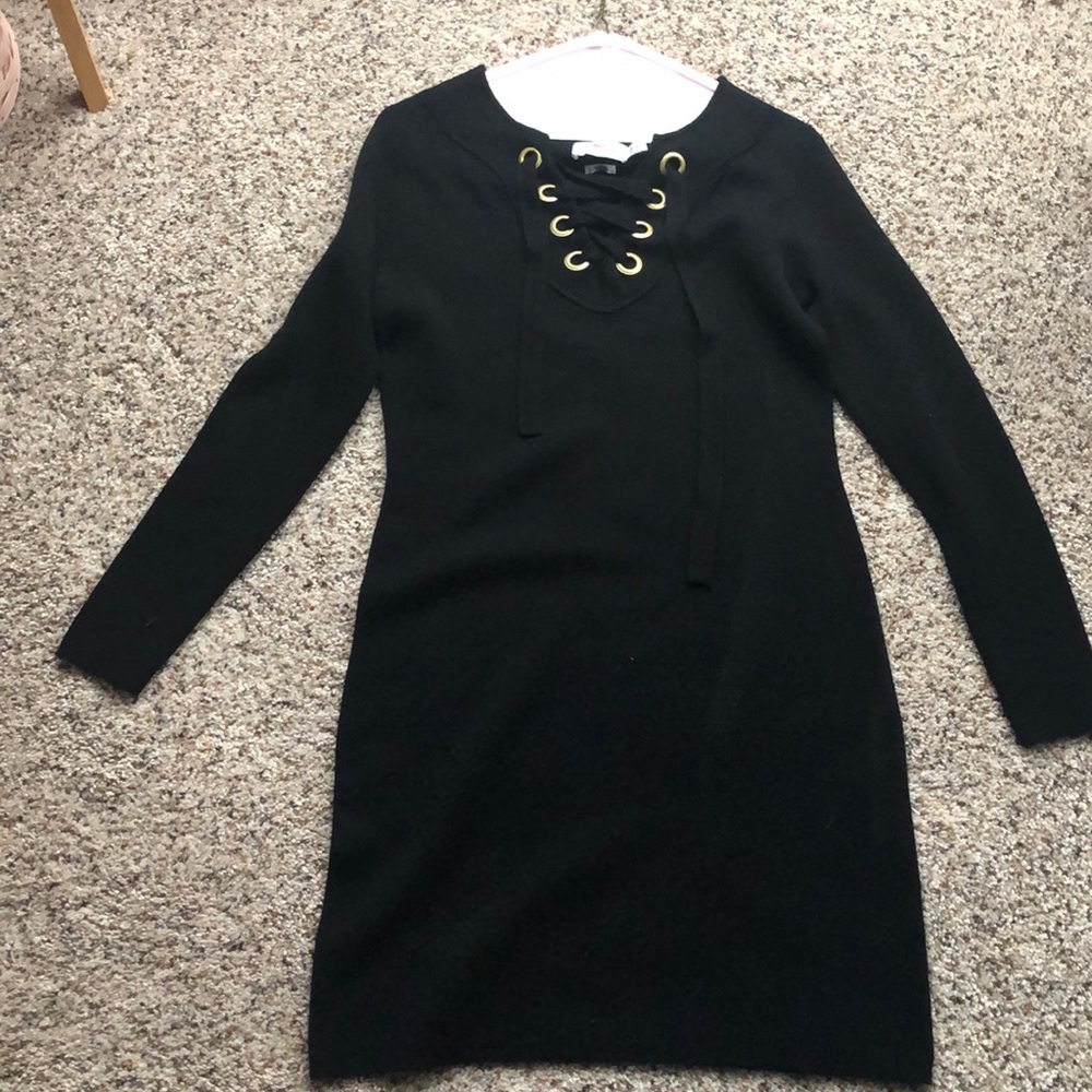 Black vineyard vines merino dress